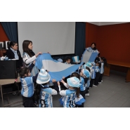 Los más pequeños celebraron el DIA DE LA BANDERA
